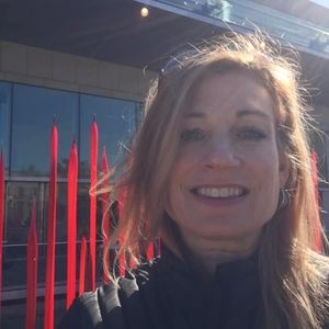 Meet your Posher, Cari